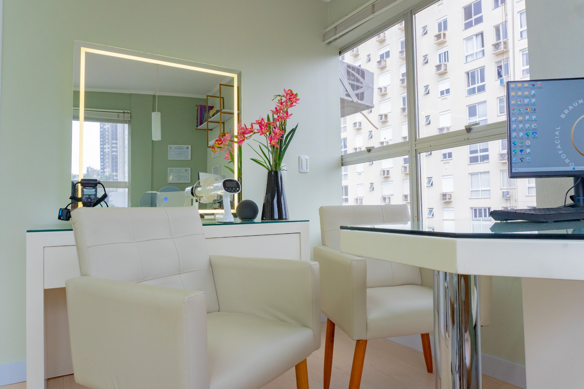 Consultório odontológico e equipamentos